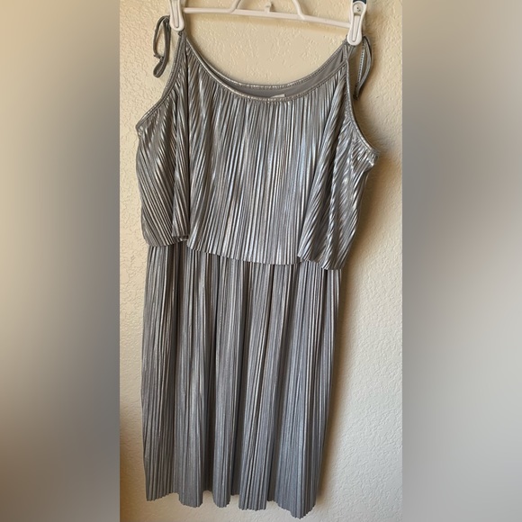 Forever 21 Silver Dress - Picture 2 of 4